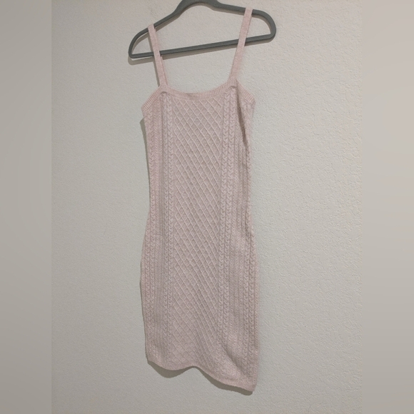 House Of Harlow Pastel Pink Sleeveless Bodycon Cable Knit Sweater Dress Romantic - Picture 4 of 8